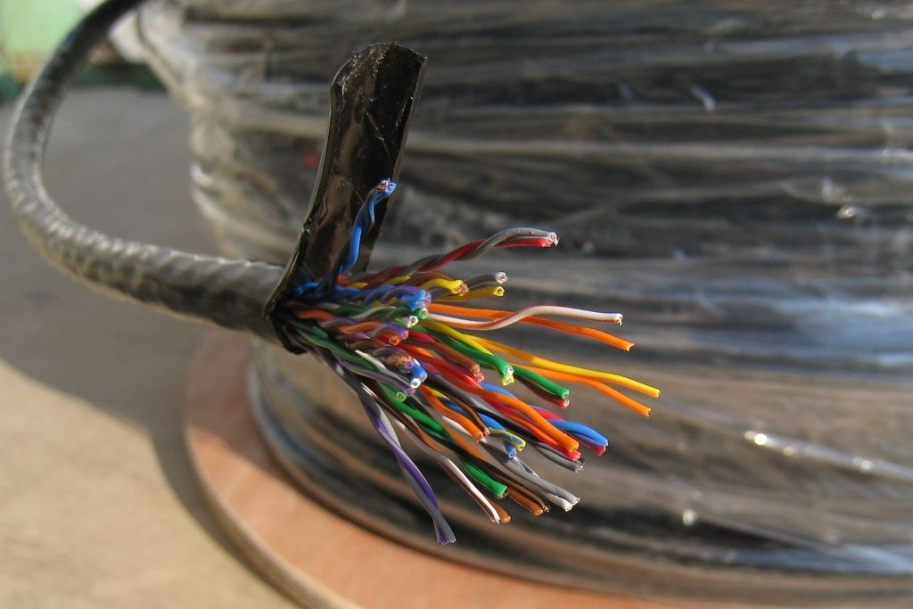 Скупаем кабели, как лом по высокой цене за кг